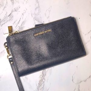 MK  Women's Jet Set Travel Double Zip Wristlet